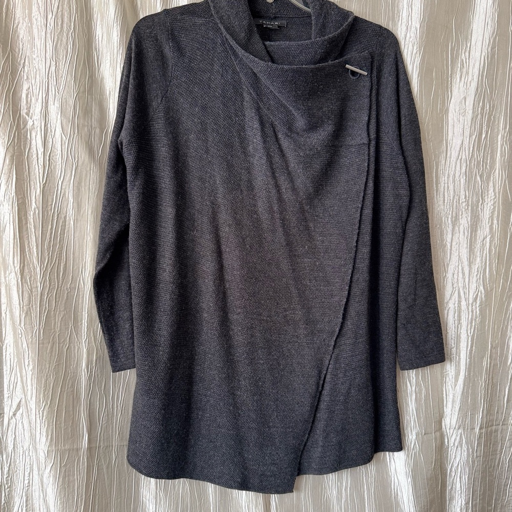 T Tahari Gray Asymmetrical Cardigan Sweater